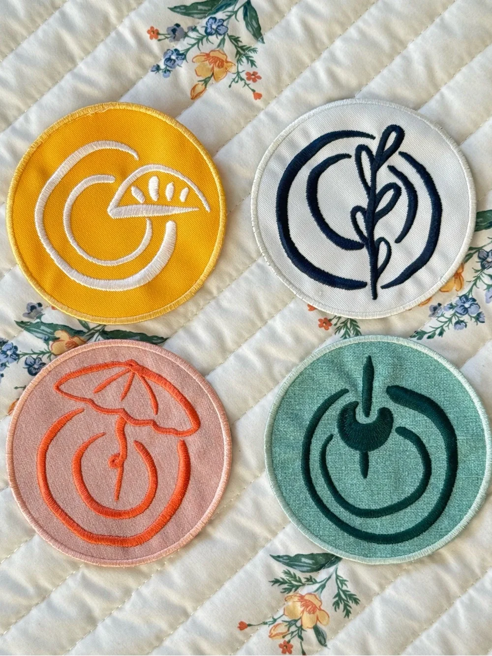 NWT Business & Pleasure Riviera Cotton Embroidered Coasters, Set of 4 & Stand